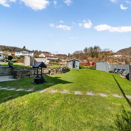 Feriehus Amazing In Lyngdal